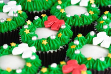 Wreath Cupcake